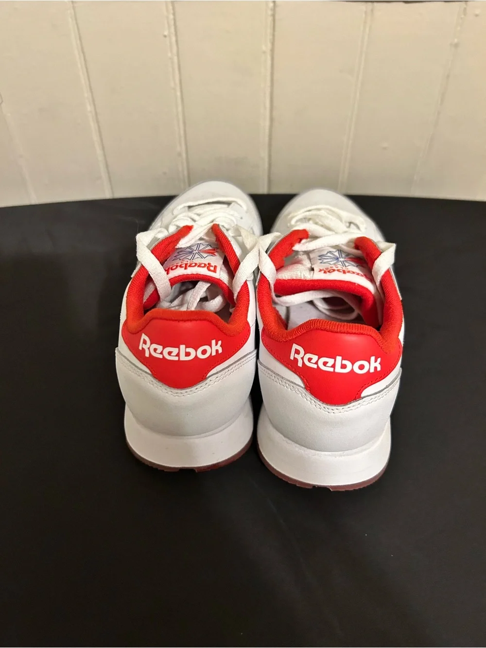 Reebok Classic Leather White Instinctive Red Retro Sneakers/Men’s 7.5